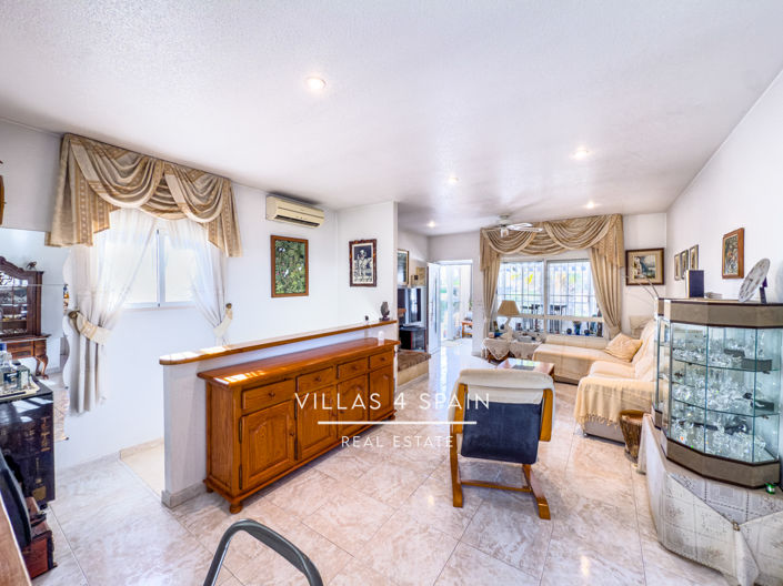 Image No.15-4 Bed Villa for sale