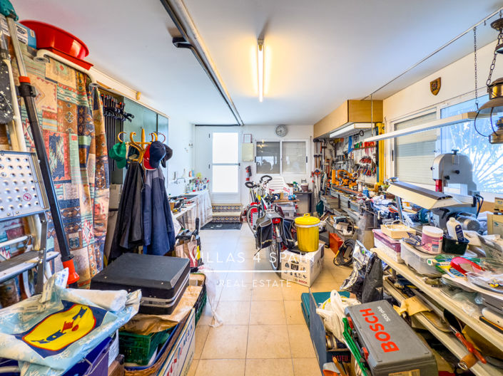 Image No.58-4 Bed Villa for sale