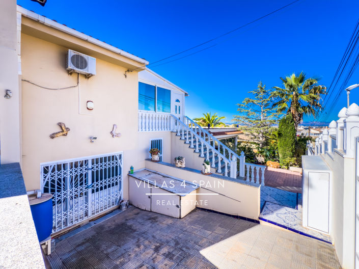 Image No.58-4 Bed Villa for sale