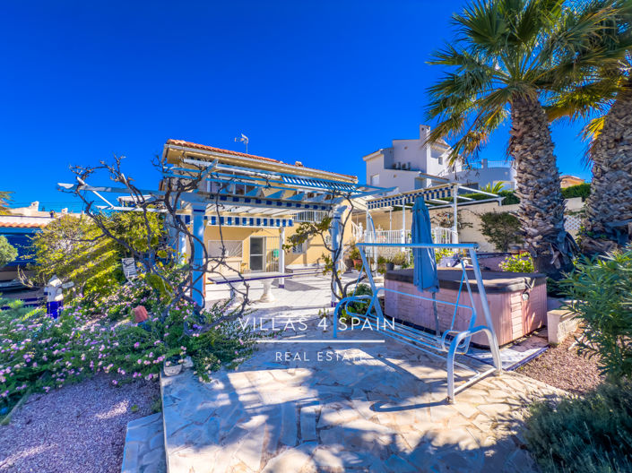 Image No.66-4 Bed Villa for sale