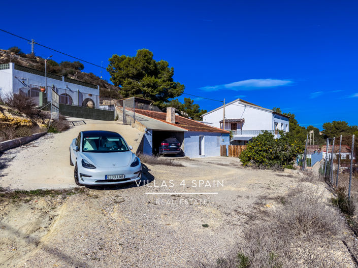 Image No.12-6 Bed Villa for sale