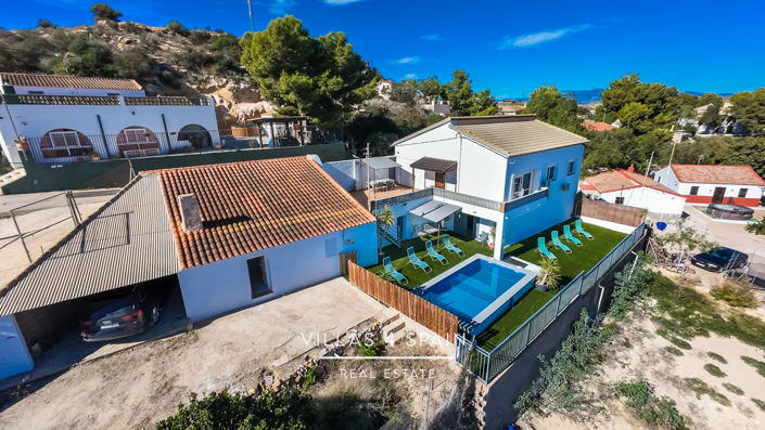 Image No.17-6 Bed Villa for sale