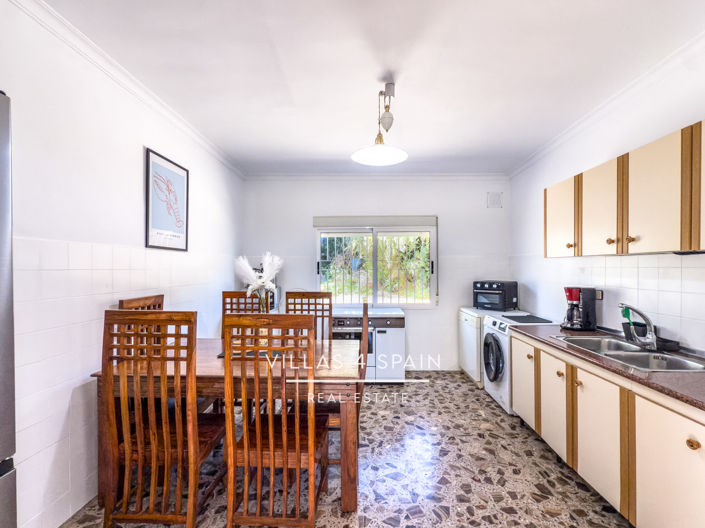 Image No.26-6 Bed Villa for sale