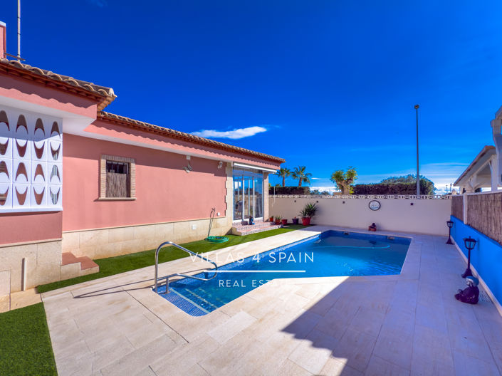 Image No.5-3 Bed Villa for sale