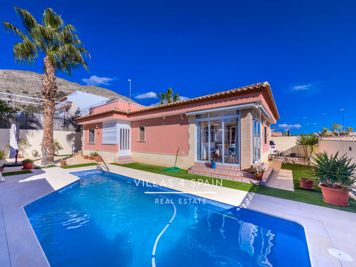 Image No.52-3 Bed Villa for sale