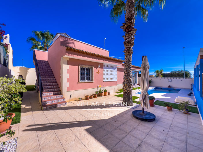 Image No.8-3 Bed Villa for sale