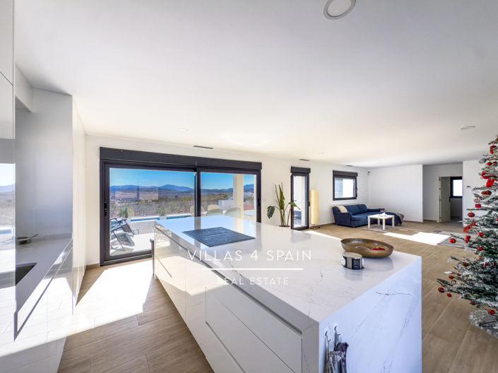 Image No.11-4 Bed Villa for sale