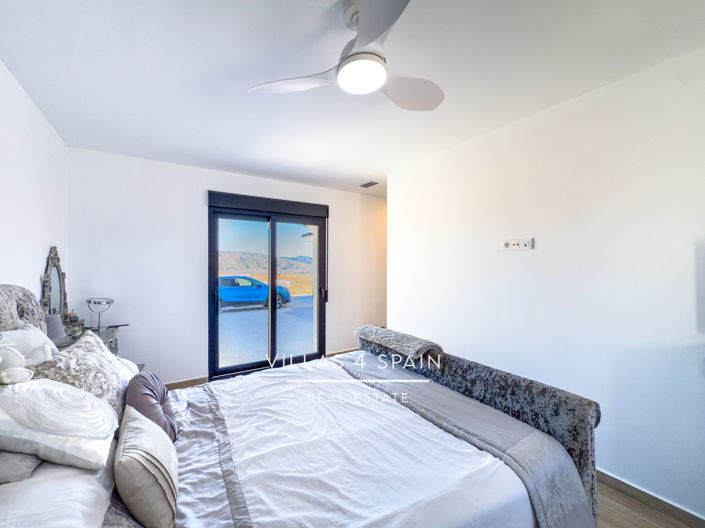 Image No.30-4 Bed Villa for sale