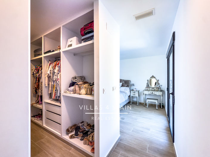 Image No.33-4 Bed Villa for sale