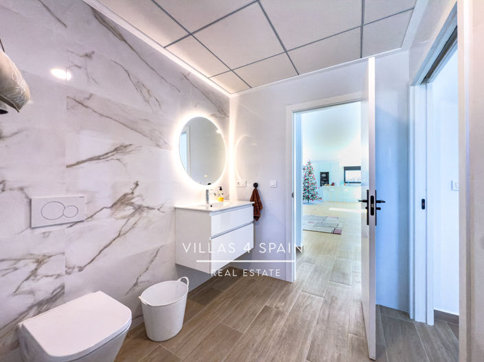 Image No.39-4 Bed Villa for sale