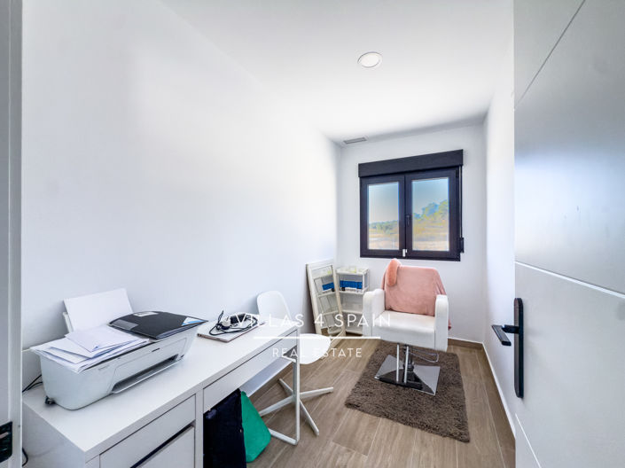 Image No.40-4 Bed Villa for sale