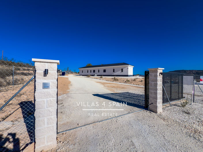 Image No.58-4 Bed Villa for sale