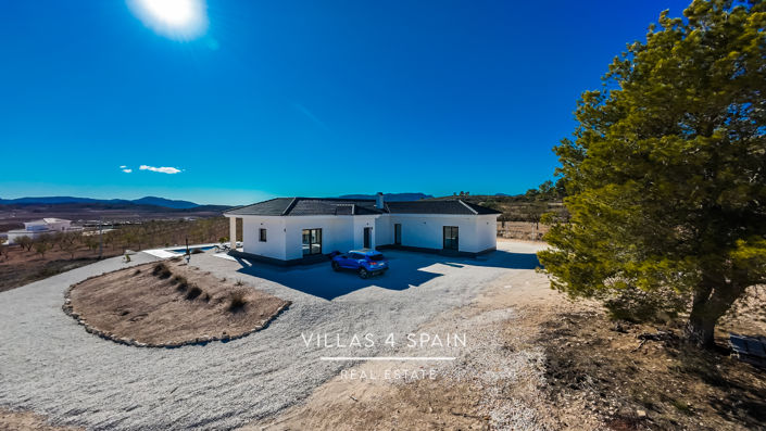 Image No.60-4 Bed Villa for sale