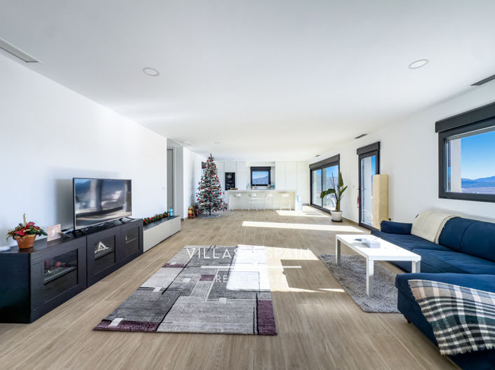 Image No.10-4 Bed Villa for sale