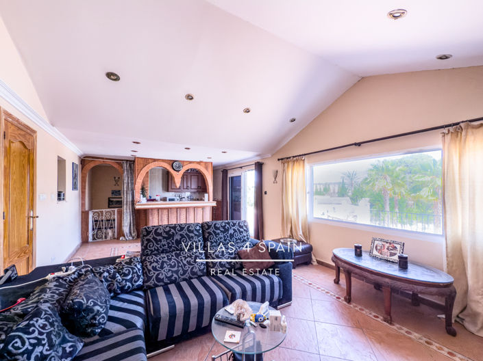 Image No.21-12 Bed Villa for sale