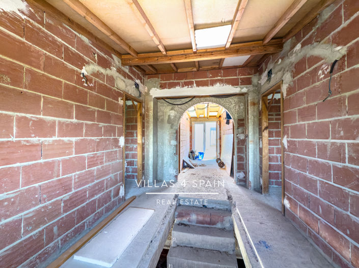 Image No.54-12 Bed Villa for sale