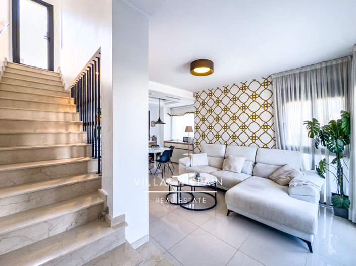 Image No.7-3 Bed Property for sale