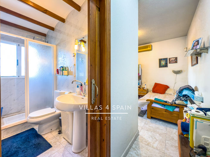 Image No.22-4 Bed Villa for sale