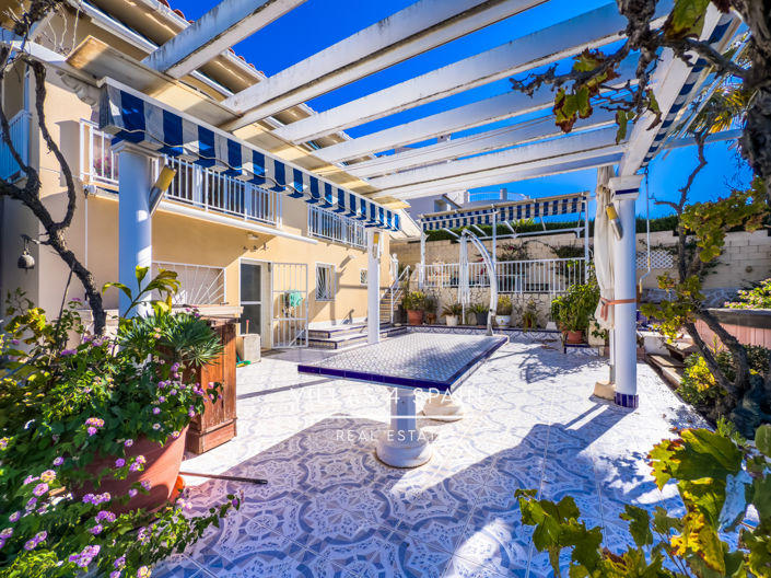 Image No.40-4 Bed Villa for sale