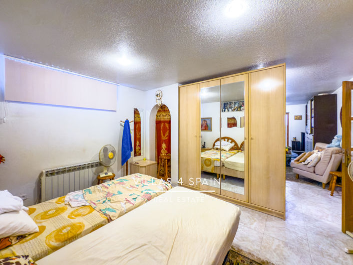 Image No.52-4 Bed Villa for sale