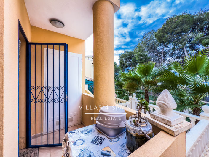 Image No.26-2 Bed Townhouse for sale