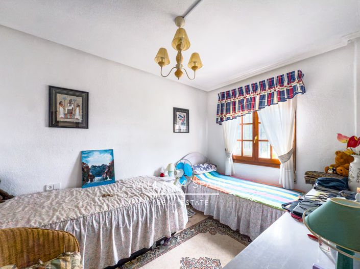 Image No.33-2 Bed Townhouse for sale