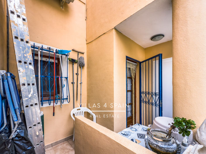 Image No.24-2 Bed Townhouse for sale