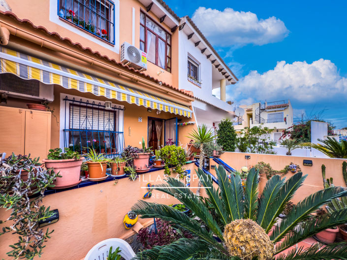 Image No.38-2 Bed Townhouse for sale