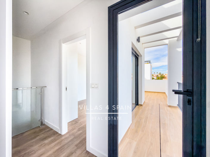 Image No.29-5 Bed Villa for sale