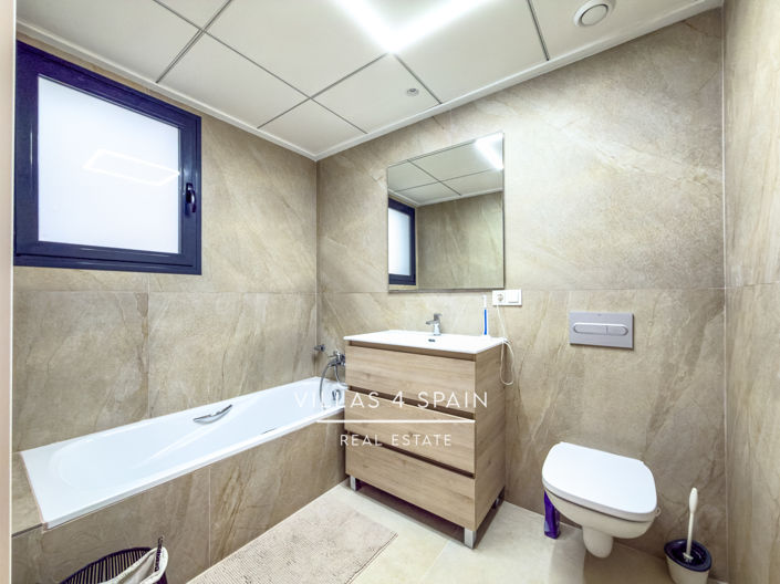 Image No.40-5 Bed Villa for sale