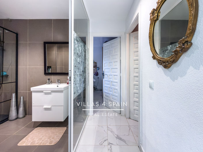 Image No.28-2 Bed Apartment for sale