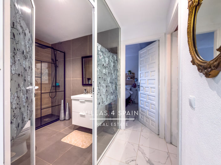 Image No.33-2 Bed Apartment for sale