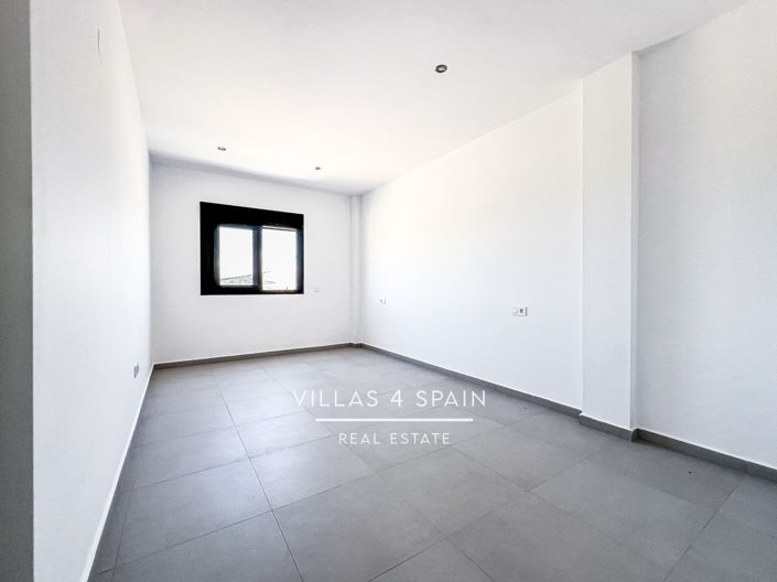 Image No.26-3 Bed Villa for sale