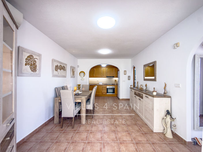 Image No.21-2 Bed Property for sale