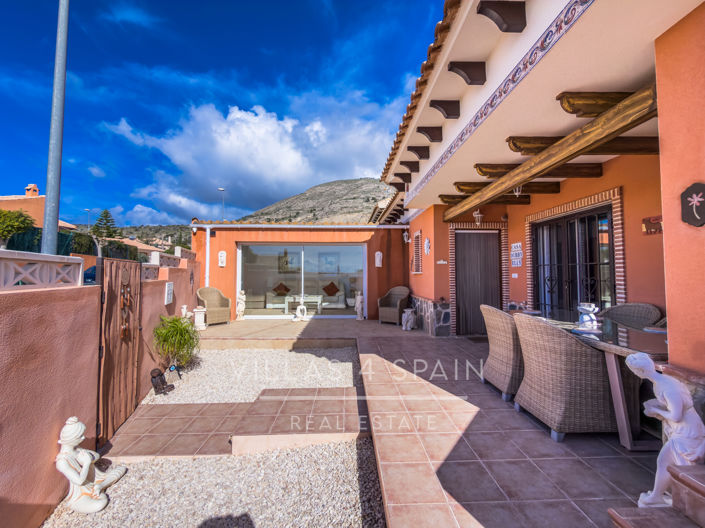 Image No.36-2 Bed Property for sale