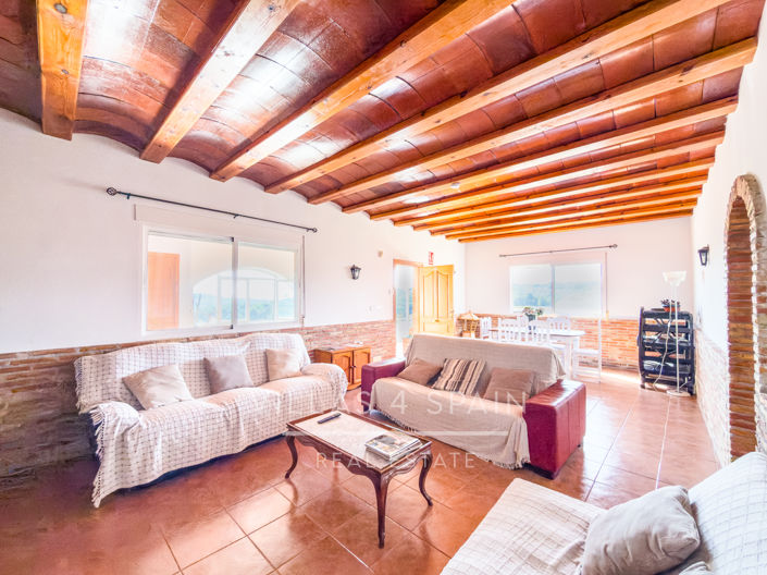 Image No.29-7 Bed Villa for sale