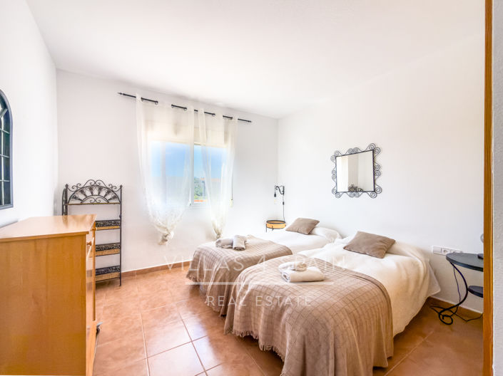 Image No.32-7 Bed Villa for sale