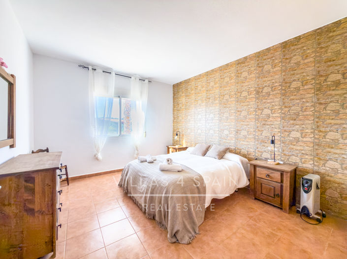 Image No.34-7 Bed Villa for sale