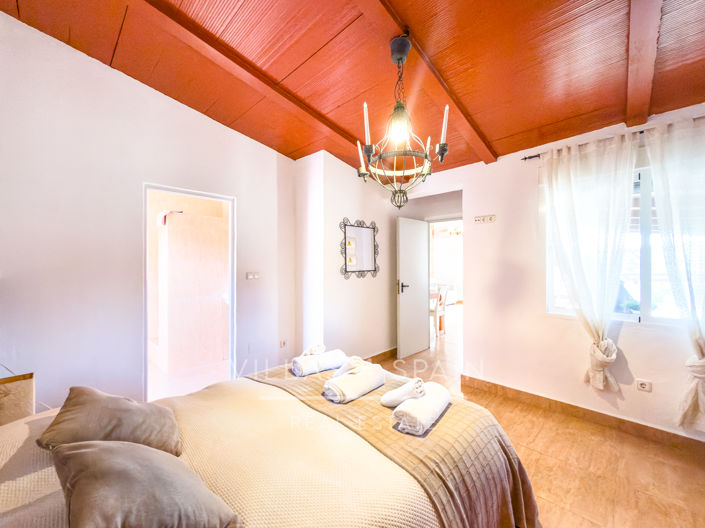 Image No.45-7 Bed Villa for sale