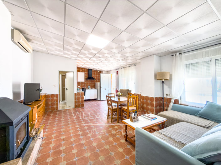 Image No.52-7 Bed Villa for sale