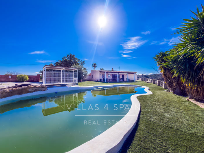 Image No.9-7 Bed Villa for sale