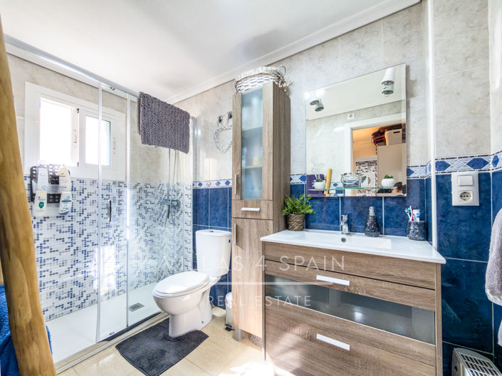 Image No.30-2 Bed Townhouse for sale