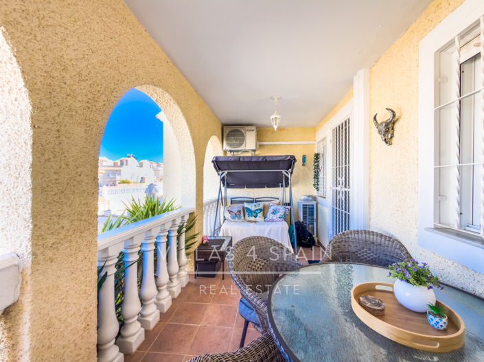 Image No.36-2 Bed Townhouse for sale