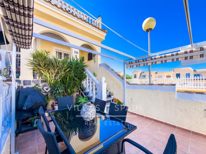 Image No.37-2 Bed Townhouse for sale