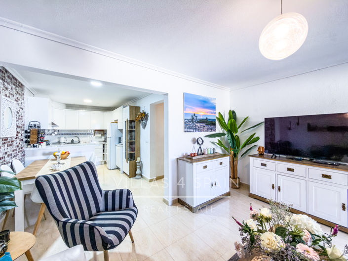 Image No.18-2 Bed Townhouse for sale