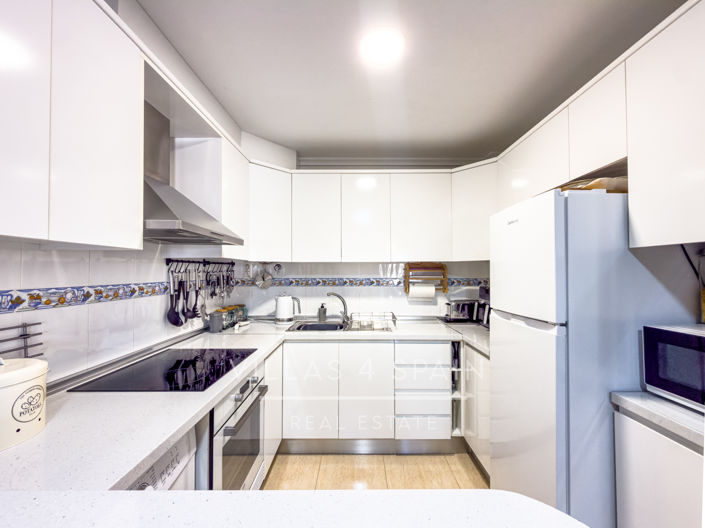 Image No.21-2 Bed Townhouse for sale