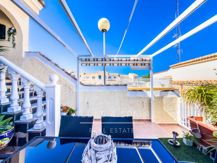 Image No.8-2 Bed Townhouse for sale