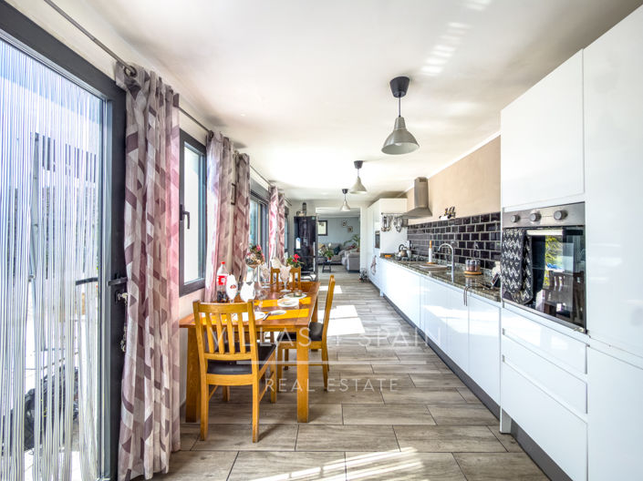 Image No.24-4 Bed Villa for sale