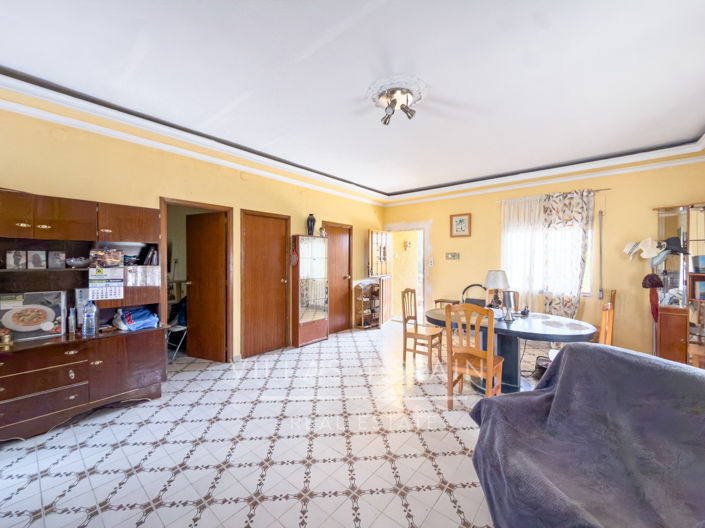 Image No.20-2 Bed Villa for sale