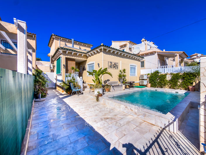 Image No.2-3 Bed Villa for sale